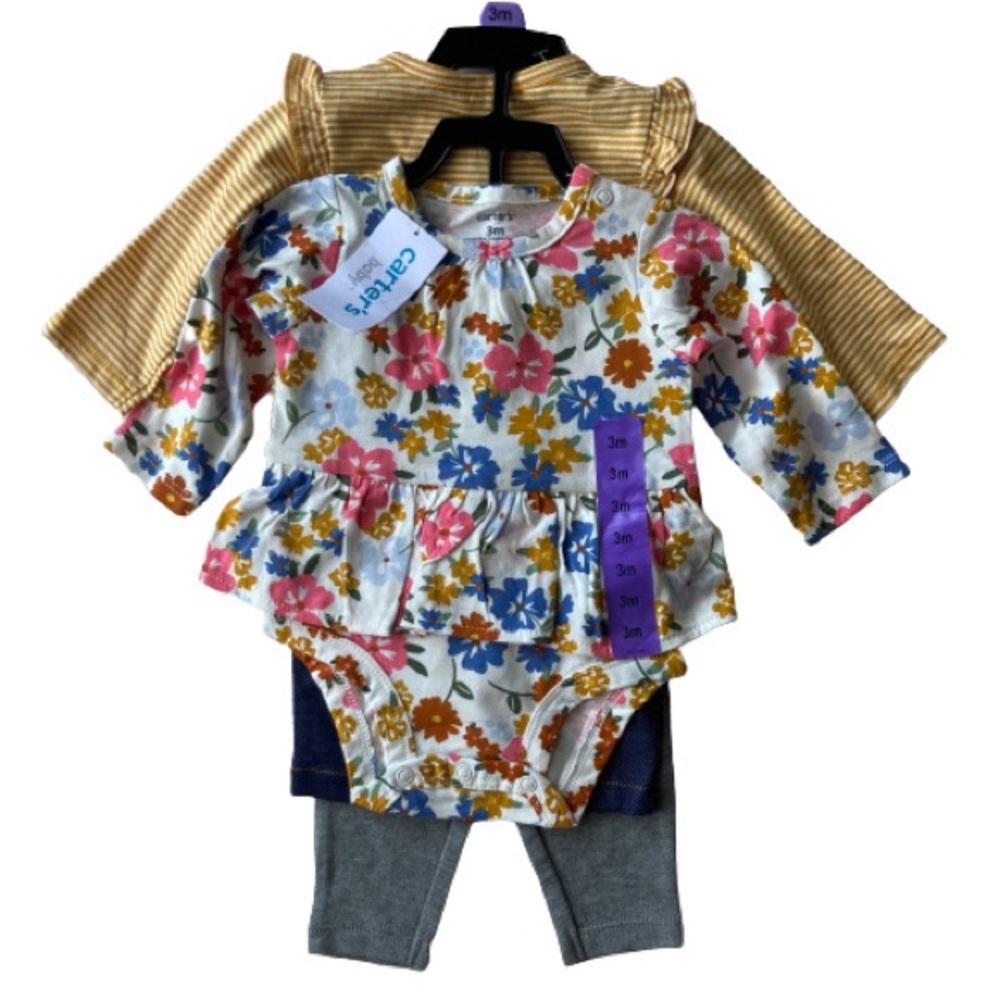Carters Baby Girl 4-Piece Set Size 3M NWT